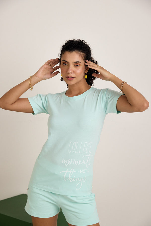 COLLECT MOMENTS NOT THINGS - TSHIRT